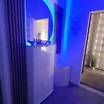 Feszek Apartment